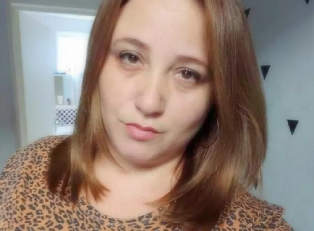 Mulher é morta com 23 facadas na região e ex-marido é preso em flagrante dentro do carro da vítima