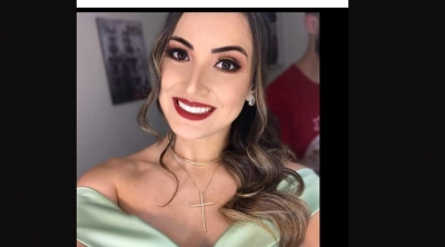 Psicóloga de 26 anos morre após carro bater em prédio na região