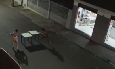 Mãe e filha surtam após comerciante se recusar a vender bebidas em cidade da região; veja o vídeo