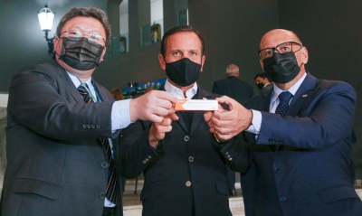 São Paulo anuncia ampliação de testes da fase 3 da vacina CoronaVac