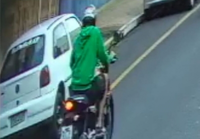 Suspeitos de assaltarem joalheria são presos na região 