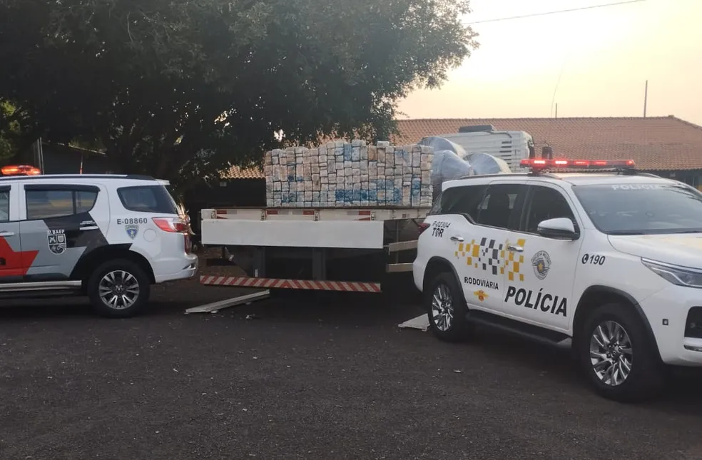 Mais de 360 quilos de pasta base de cocaína são apreendidos na SP-270 
