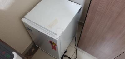 Servente é preso carregando frigobar que tinha acabado de furtar em Ourinhos 