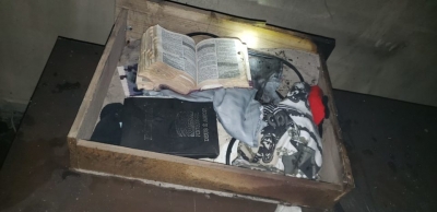 Homem põe fogo em casa após discutir com a mulher e bíblias ficam intactas na região 