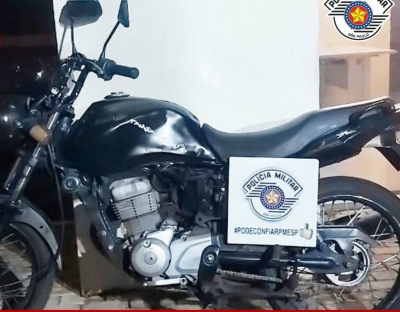 Polícia Militar recupera moto furtada que estava com adolescente de 16 anos em Ourinhos 