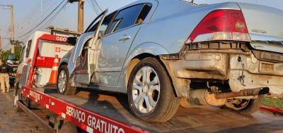 Dupla de traficantes foge da PRF, bate o carro, e é presa em Ourinhos; no carro foram encontrados 300 kg de maconha 