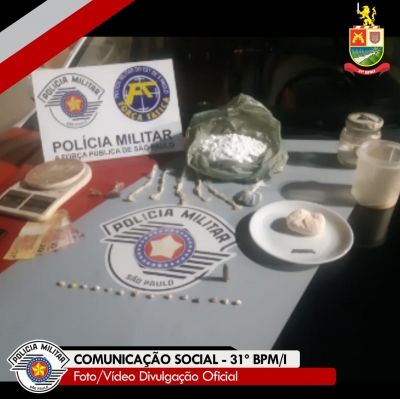 Trio é preso por tráfico de drogas em Canitar