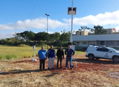 UNESP em Ourinhos recebe estação meteorológica do INMET