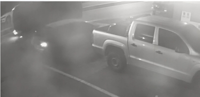 Vídeo mostra momento que carro bate em veículo parado em Ourinhos; acidente deixou um ferido 
