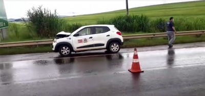 Acidente envolvendo veículo da Prefeitura de Ipaussu deixa cinco feridos na rodovia Raposo Tavares