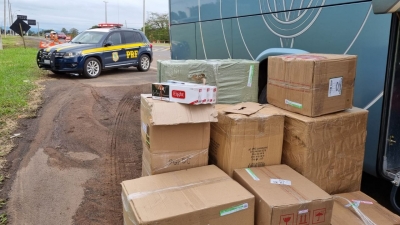 PRF apreende produtos contrabandeados em ônibus em Ourinhos 