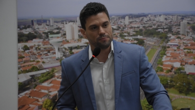 Prefeito Lucas Pocay afirma que vai vetar aumento do subsídio dos vereadores de Ourinhos 