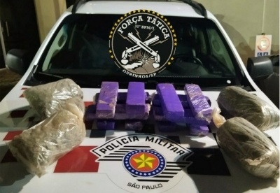 Policiais encontram tambor recheado de maconha enterrado e prendem dois por tráfico de drogas em Ourinhos 