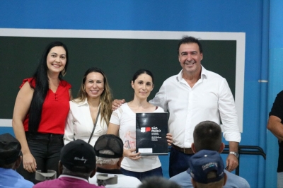 Prefeitura de Salto Grande entrega 316 títulos de propriedade na Vila São Paulo
