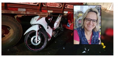 Mulher morre após bater moto em caminhão parado na região