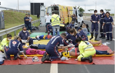 CART realiza simulado de acidente às margens da SP-225 na região