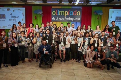 Aluna de Etec na região conquista prata na Olimpíada de Língua Portuguesa