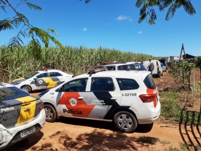 Homem e adolescente são detidos com carga de cigarros sem nota fiscal na região