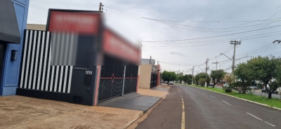 Polícia investiga assalto a revendedora de veículos em Ourinhos, que deixou proprietário e funcionário reféns