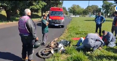 Motociclista, vítima de acidente próximo ao trevo da Vila Brasil, na Raposo Tavares em Ourinhos, afirma que foi atingido por veículo 