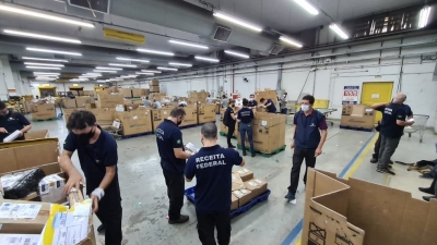 Operação apreende R$ 2 milhões em mercadorias clandestinas em centro de distribuição de Bauru