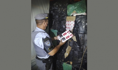Polícia Rodoviária apreende 275 mil maços de cigarro em rodovia de Santa Cruz do Rio Pardo