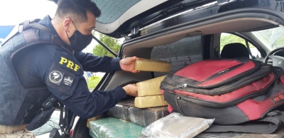 Após perseguição PRF apreende cerca de meia tonelada de maconha na BR 153 em Ourinhos