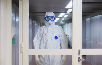 MP arquiva ação contra médica com Covid flagrada em agência bancária na região