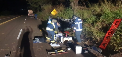 Veículo capota na BR-369 deixando três pessoas feridas em Bandeirantes