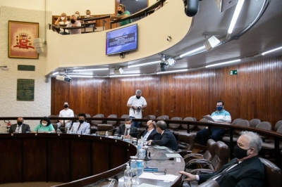 Câmara de Marília aprova aumento no número de vereadores de 13 para 17