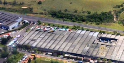 Empresa fabricante de ônibus demite mais de 200 funcionários e alega crise provocada pela pandemia na região