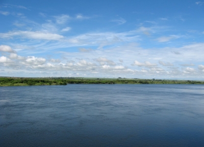 Homem morre afogado após barco virar em rio na região; filho conseguiu se salvar
