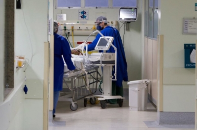 Senado derruba veto a reajustes a policiais, médicos e professores na pandemia