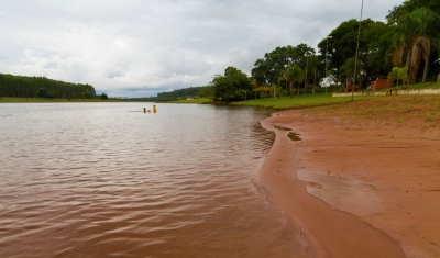 Bombeiros encontram corpo de homem que se afogou em prainha na região 