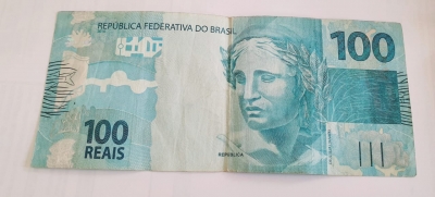 Dona de esfiharia afirma ter recebido nota de R$100 falsa de cliente e registra BO em Ourinhos 