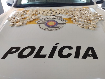 Polícia Rodoviária prende boliviano transportando batatas recheadas com cocaína em Santa Cruz do Rio Pardo 
