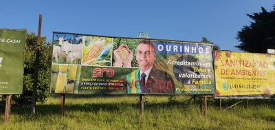 Outdoors do Bolsonaro são pichados em Ourinhos; foi chamado de “Fascista” e “Genocida”