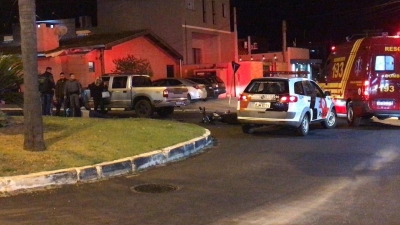 Motociclista fica ferido em colisão em rotatória em Ourinhos