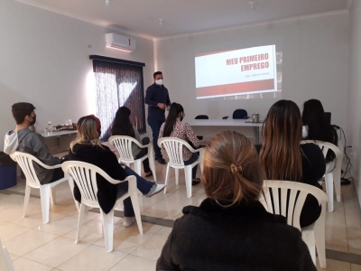 Prefeitura de Ourinhos lança curso presencial para capacitação de jovens em busca do 1º emprego