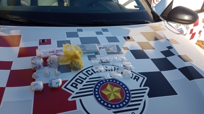 Operador de maquinas é preso com drogas em Ipaussu 