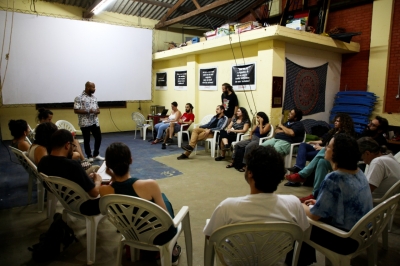 Agentes culturais de Ourinhos, Assis e Marília se reúnem para discutir recursos do Estado