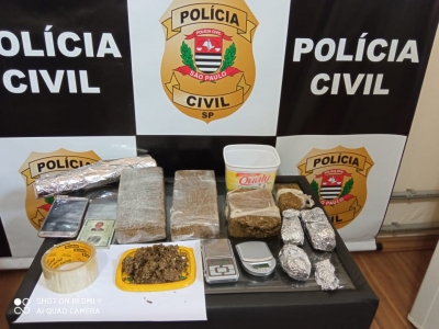 DISE de Ourinhos prende homem por tráfico e apreende 2,8kg de maconha