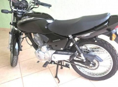 Moto é furtada de dentro de casa em Ourinhos 