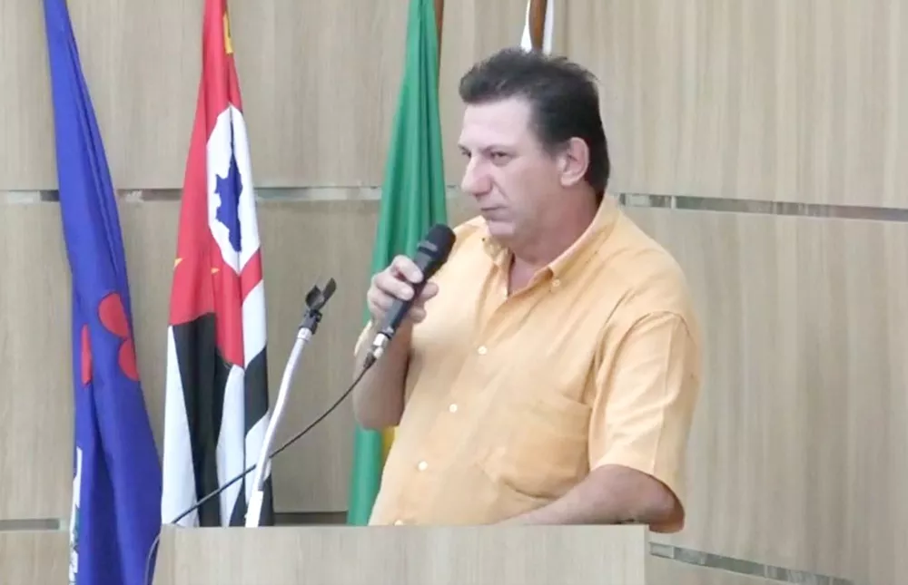 Vereador suspeito de ofender jornalista com comentário machista é cassado na região