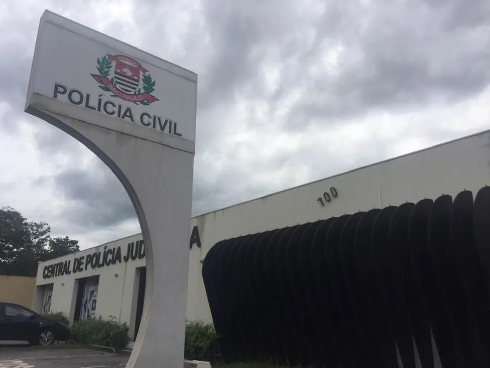 Homem é preso após atropelar e agredir suposto amante da esposa na região 