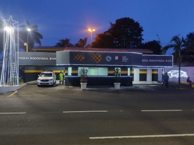 Polícia Militar Rodoviária inicia campanha ‘Natal Iluminado’ para arrecadação de fraldas geriátricas na região 