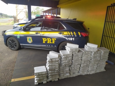 PRF apreende 307 Kg de maconha próximo a Ourinhos