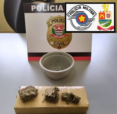 Policiais Militares e Civis efetuam a prisão de um indivíduo por Tráfico de Drogas durante a Operação Impacto na região