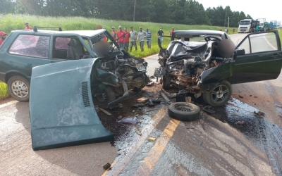 Mulher morre e duas pessoas ficam feridas em acidente em rodovia no interior de SP