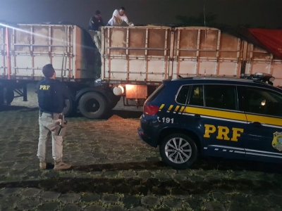 Polícia Rodoviária Federal apreende cigarros contrabandeados em Ourinhos